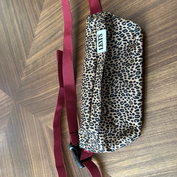 Levi’s belt bag - Picture 2 of 5